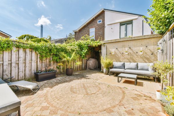 Courtyard Wall Repair in Portland